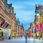 La ciudad de Glasgow es la más grande de todas las ciudades escocesas.
