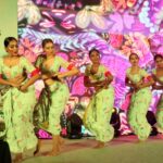 Los coloridos bailarines de Lanka asombran a Bengaluru en una gira de turismo