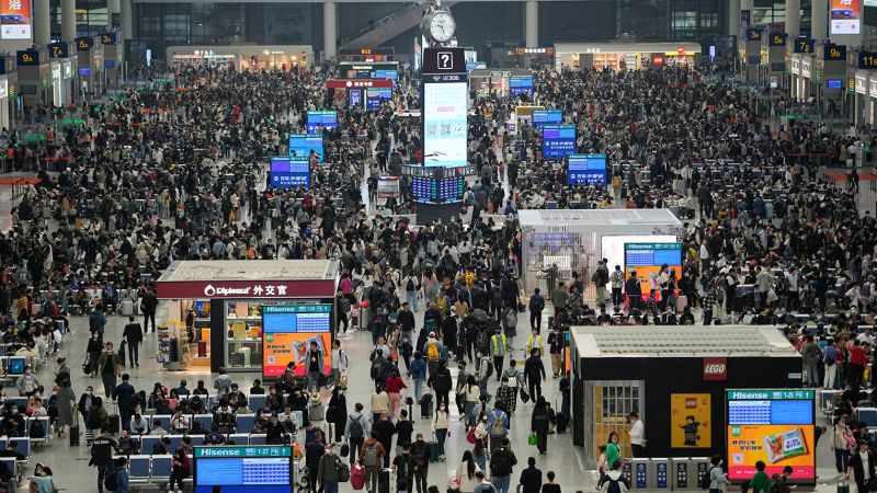 Turistas chinos abarrotan las atracciones más populares del país durante el Día del Trabajo