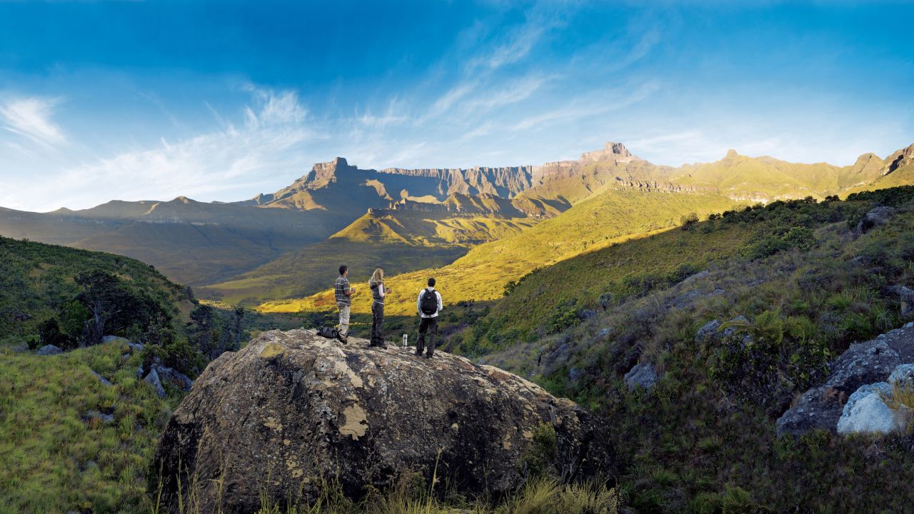 Mont Aux-Sources se eleva sobre el Parque Nacional Real de Thendele.