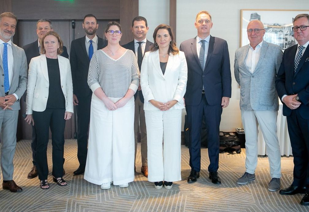 HOTREC: Los líderes hoteleros europeos se reúnen en Atenas para abordar los desafíos de la industria.