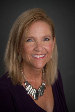 Lori Campbell Baker, directora ejecutiva de la Oficina de Visitantes y Convenciones del Área de Daytona Beach