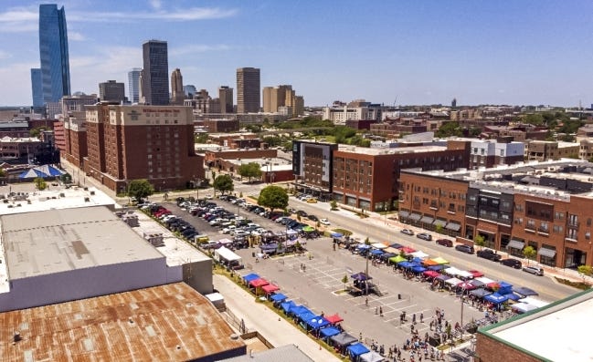 El Bricktown Throwdown, una competencia regional de CrossFit, atrajo a unas 1,500 personas a Bricktown en 2019 y fue uno de los primeros eventos que se realizó en el remodelado Steelyard End del distrito de entretenimiento.