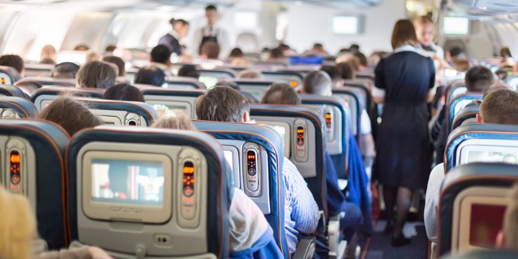 Las familias reaccionan a la nueva zona sólo para adultos de la aerolínea europea