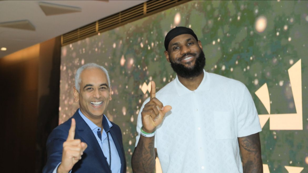 LeBron James en Arabia Saudita para promover el turismo deportivo