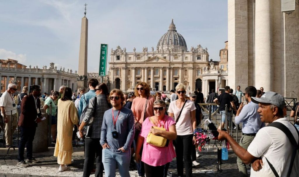 Los turistas se quejan porque "se sienten como ganado" en un destino vacacional superpoblado |  Noticias de viajes |  Viajar