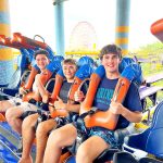 Se buscan 50 extranjeros para promocionar parques de atracciones