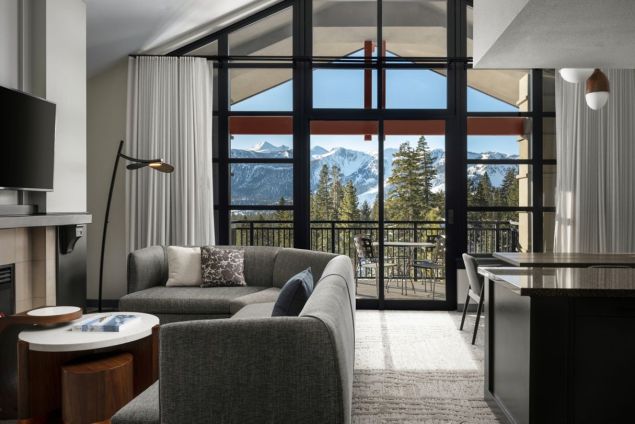 Foto de : Interior de una habitación en el Westin Monach, Mammoth Lakes.