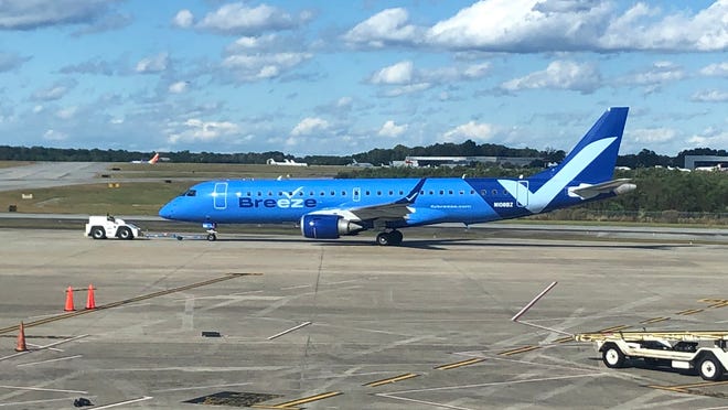 Breeze Airways llega al aeropuerto MSN de Madison.  Vuelos a Tampa