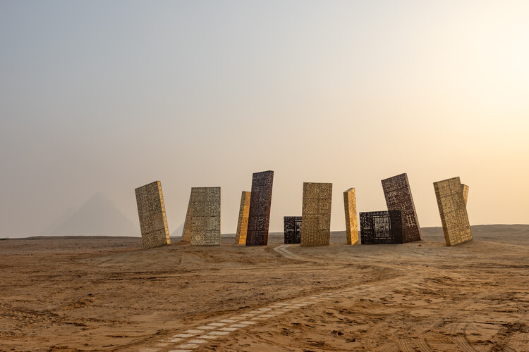 Art de Egypt inaugura la exposición 'Forever is Now' en la Gran Pirámide de Giza en El Cairo - Imagen 4 de 19