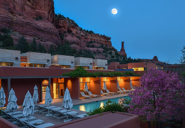 Uno de los complejos turísticos mejor valorados de la ciudad es Mii Amo, que alberga un spa de última generación respaldado por Gwyneth Paltrow.