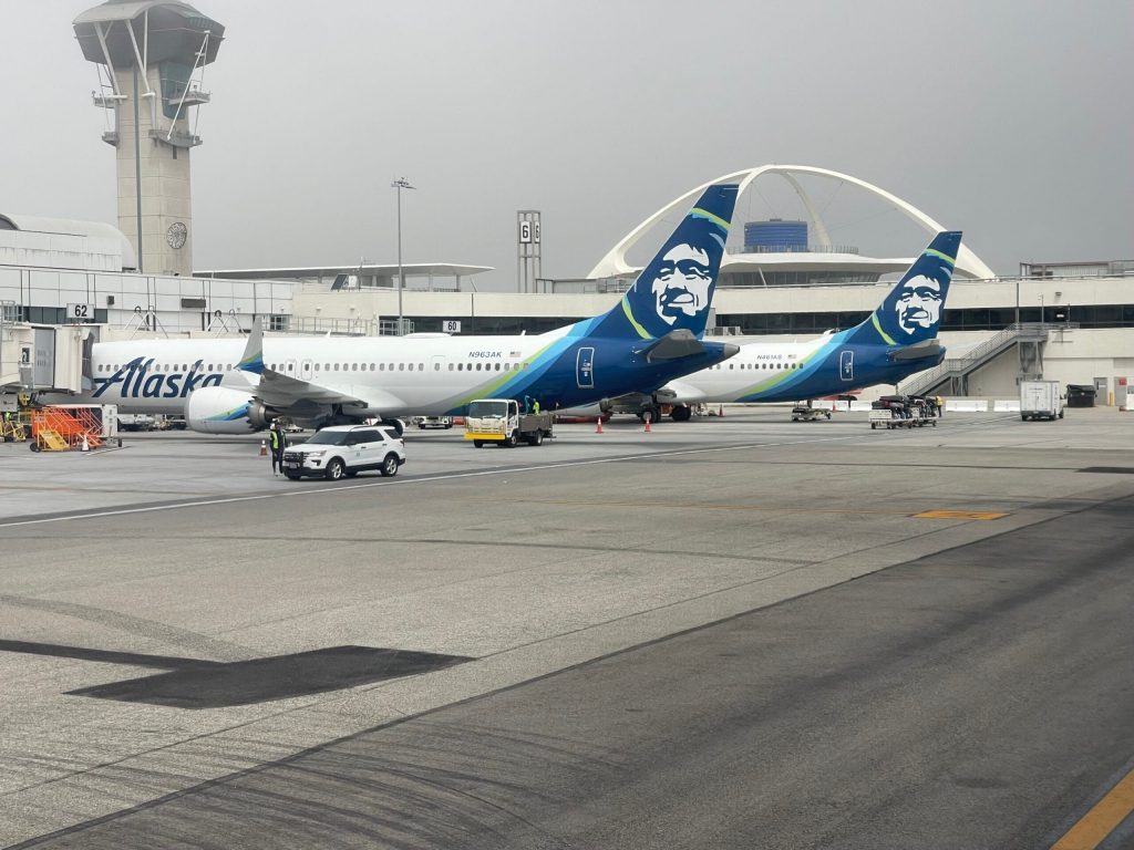 Alaska Airlines volará solo rutas sin escalas entre Nashville y Portland, Oregon.