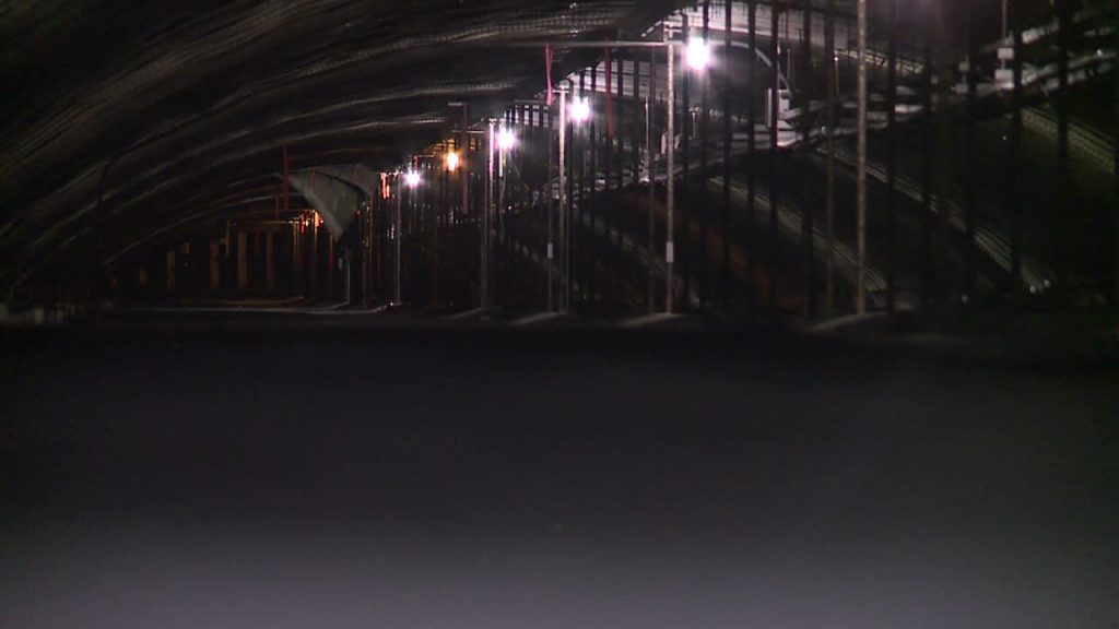 Partes de Likelike Hwy permanecen cerradas, lo que los conductores deben esperar.
