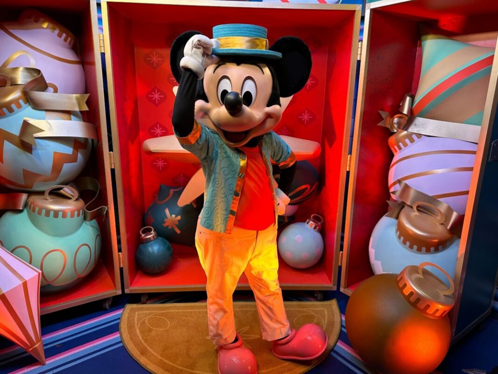 Fotos, video: Todos los personajes se conocen y saludan en Disney Jollywood Nights 2023 en Disney’s Hollywood Studios