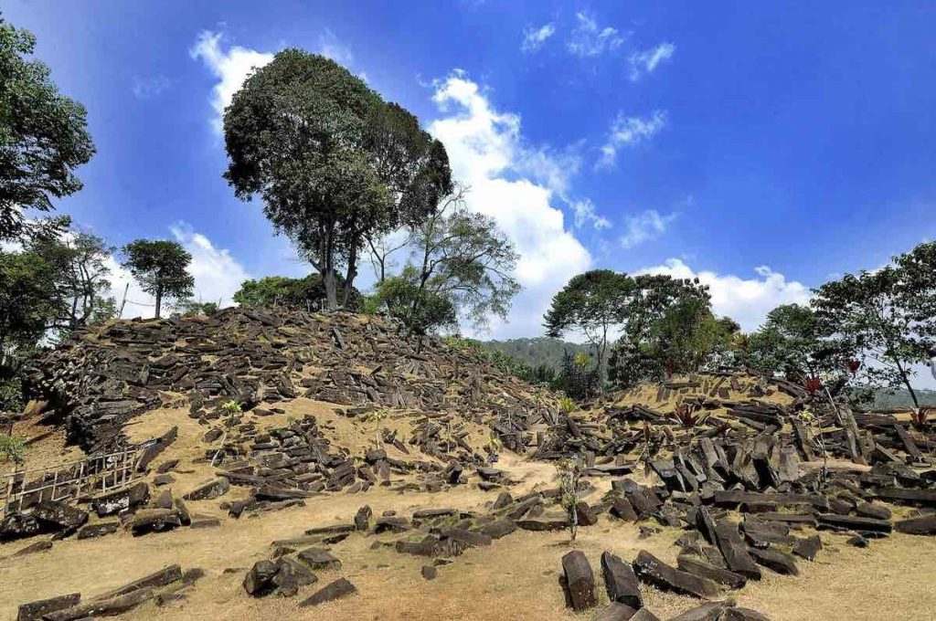 Una enorme pirámide indonesia con ‘cámaras ocultas’ probablemente se construyó antes de que comenzara la civilización, sugiere una nueva investigación