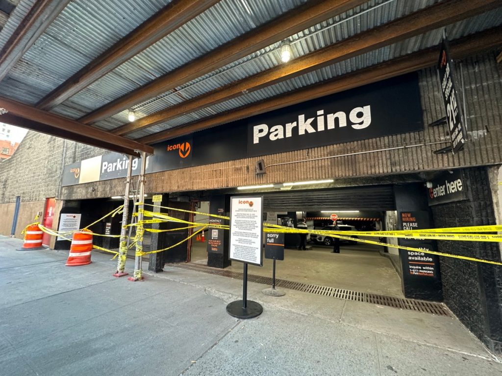 El servicio de Amtrak fue suspendido en medio de preocupaciones de seguridad por problemas estructurales en el estacionamiento de Hell’s Kitchen.