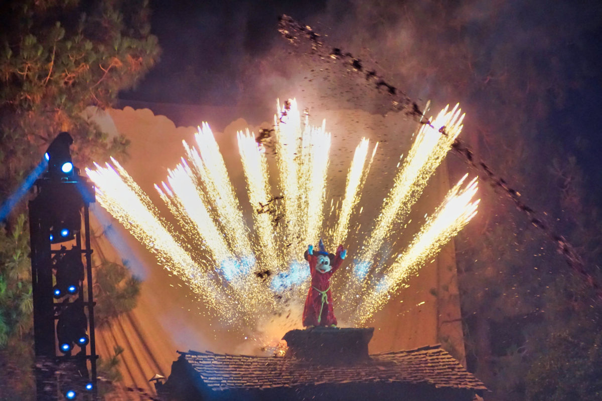 Mickey el Mago Fantasmic Finale Disneyland Stock