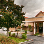 Ayuntamiento de Atascadero analiza cambios en industria hotelera y motelera
