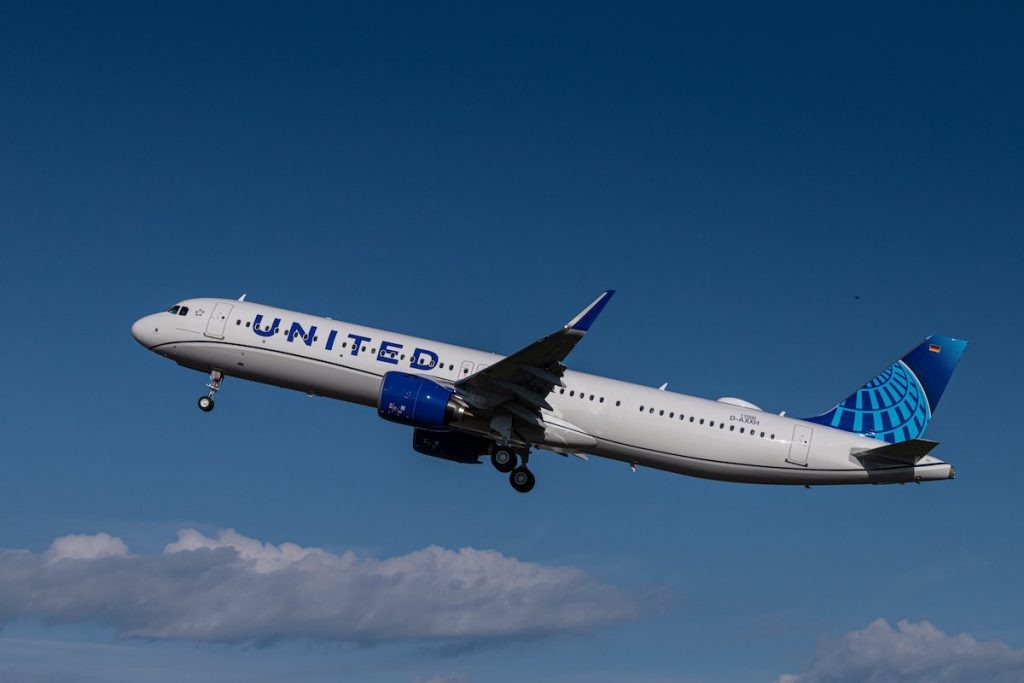 ¿Deberían las aerolíneas estadounidenses ampliar mucho la primera clase?