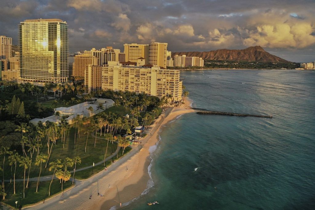 Trump Hotel Waikiki ha pasado a llamarse Wākea Waikiki Beach, Hilton LXR.