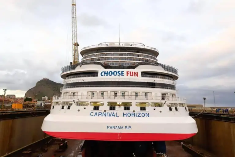 Dique Seco Carnava Horizon
