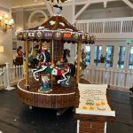 Foto de : Disney’s Beach Club Resort abre un carrusel de pan de jengibre inspirado en DuckTales