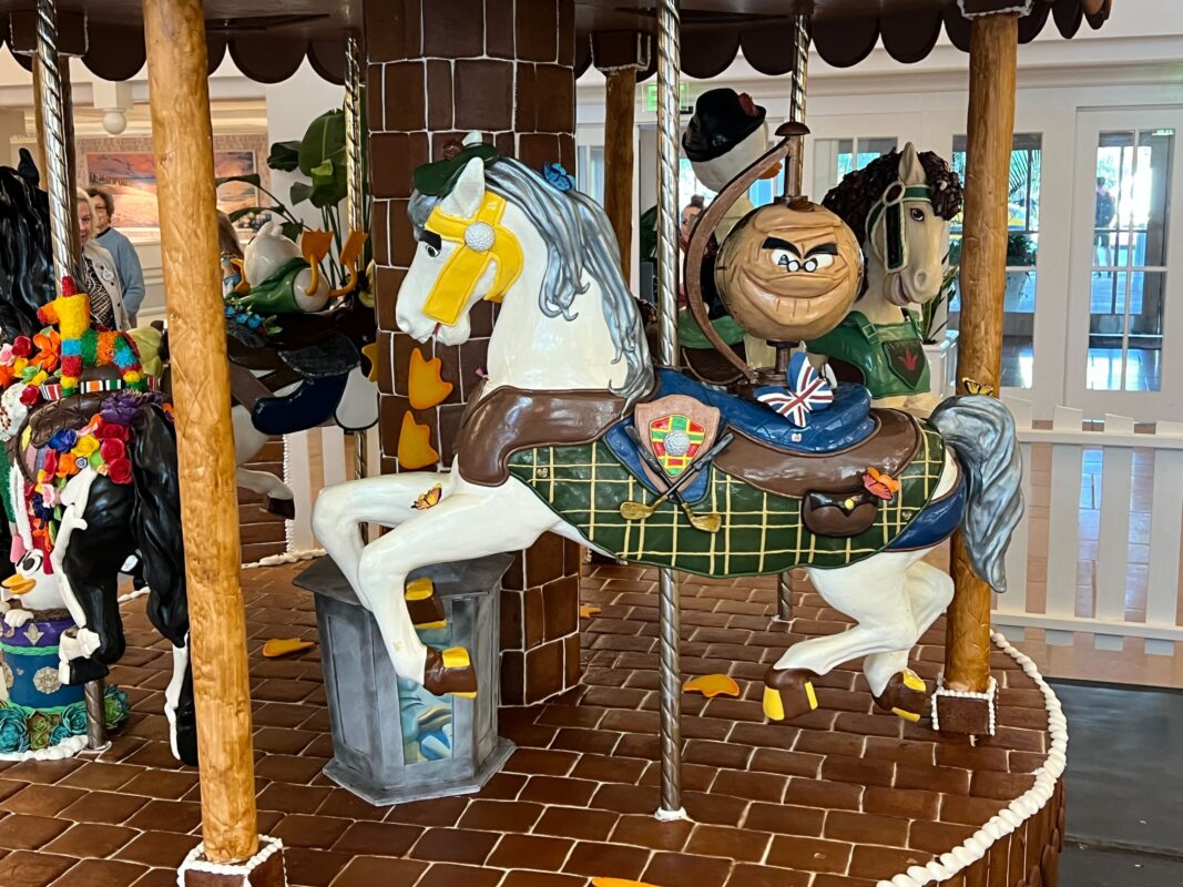 carrusel de pan de jengibre de ducktales 2023 1052