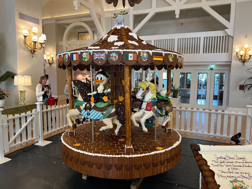 carrusel de pan de jengibre de ducktales 2023 1056