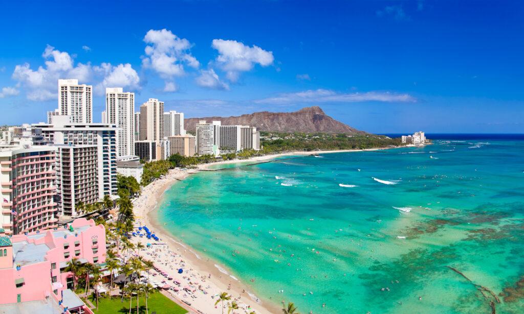 «Trump» desaparecerá del nombre de un hotel de Honolulu.