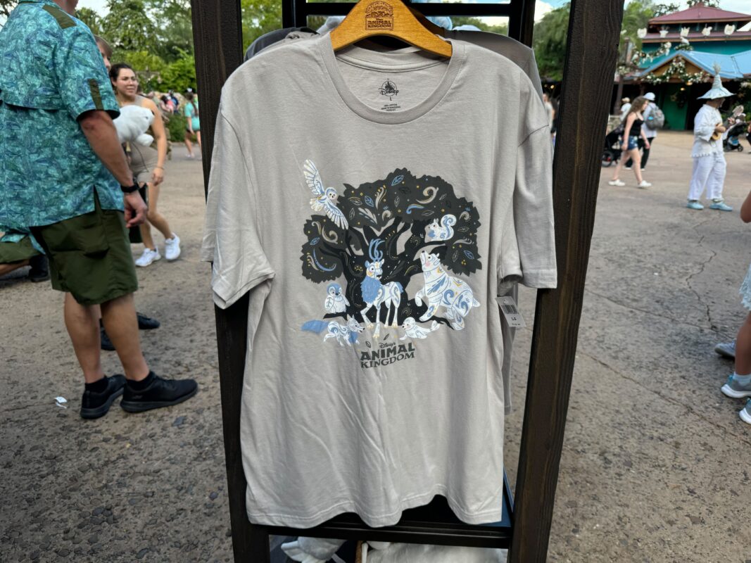 Nuevos adornos, imanes y disfraces de Merry Menagerie en Disney's Animal Kingdom 9 feliz colección de animales merch 2023 8385