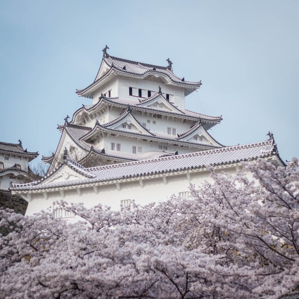Una vista del castillo de Himeji Una vista del histórico Castillo Himeji.