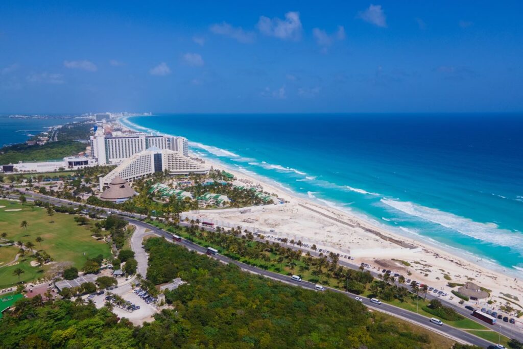 Esta exclusiva marca de lujo abrirá su primer resort en Cancún en el verano de 2024.