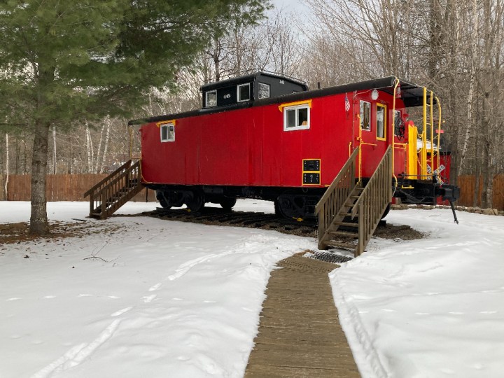 La escapada familiar perfecta en Little Red Caboose en Lincoln, NH