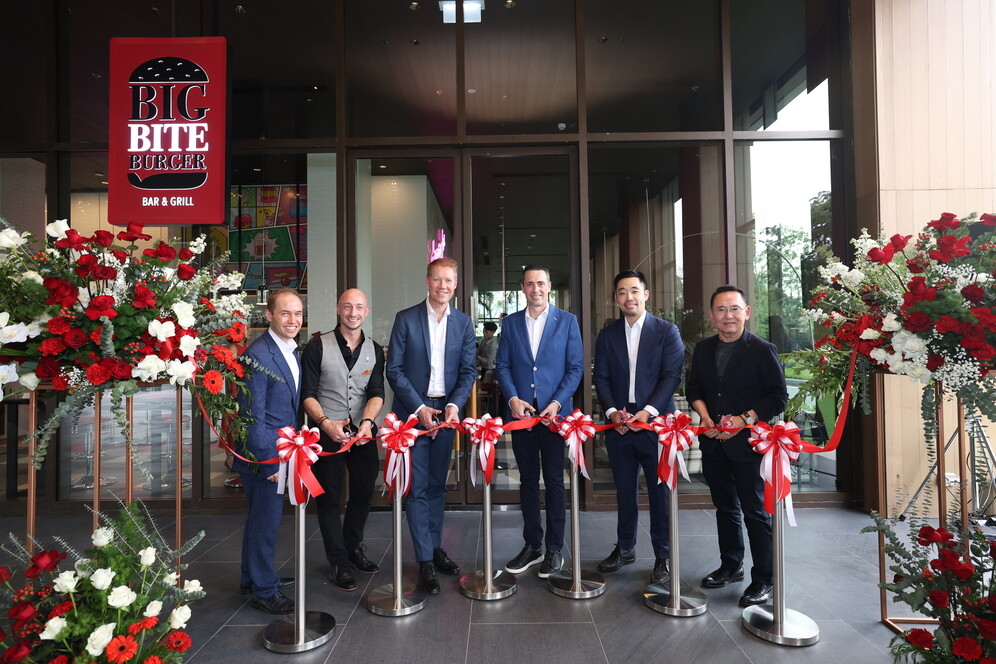 Celebre la gran inauguración de Big Bite Burger Bar & Grill en el Courtyard by Marriott Bangkok Suvarnabhumi Airport.