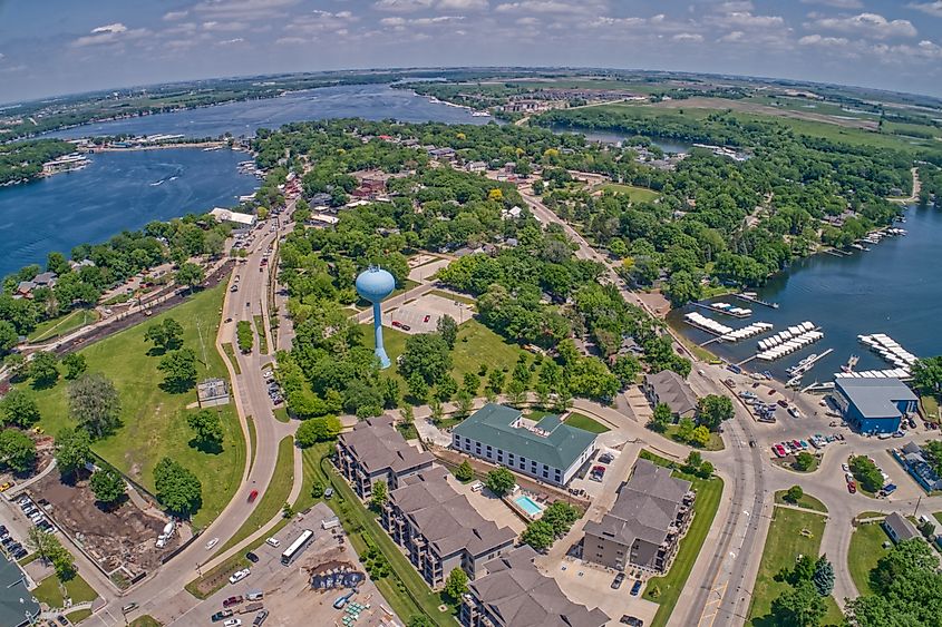 Arnolds Park, Iowa: Ciudad turística en la zona del lago Okoboji con un parque de atracciones.