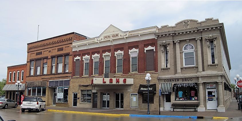 Clear Lake, Iowa: Ópera.