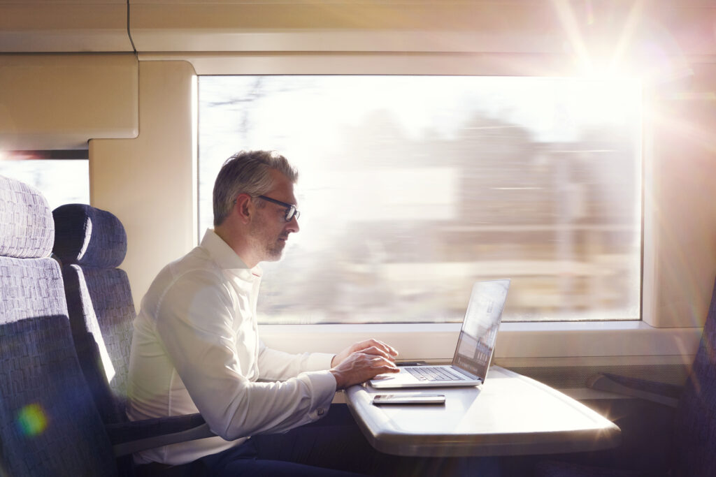 Los estadounidenses insisten en que hay una gran diferencia entre un viaje y unas vacaciones: dos señales de que el «modo vacaciones» está activado.