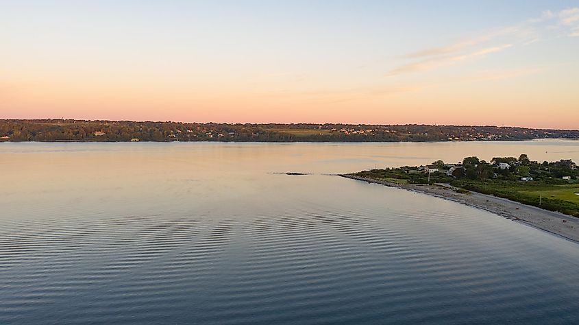 Amanecer sobre Portsmouth, Rhode Island.