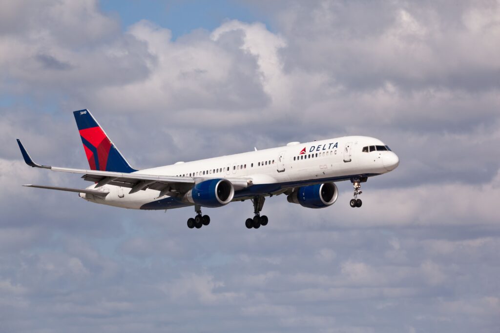 ¿Cómo puede ganar 10,000 SkyMiles extra con Delta Vacations?