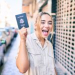 Fascinación en Internet por la saga de una mujer con pasaporte en la lavadora antes de las vacaciones