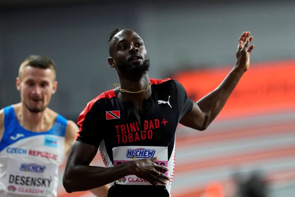 Jeremy Richards ganó el oro en los 200 metros en Jamaica, cumpliendo con el estándar olímpico.