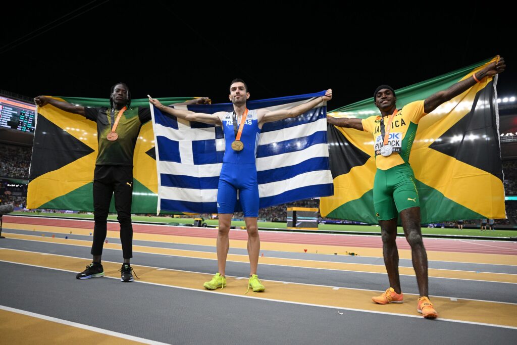 Pink, Gayle y McLeod están dando grandes pasos hacia Jamaica.  Característica