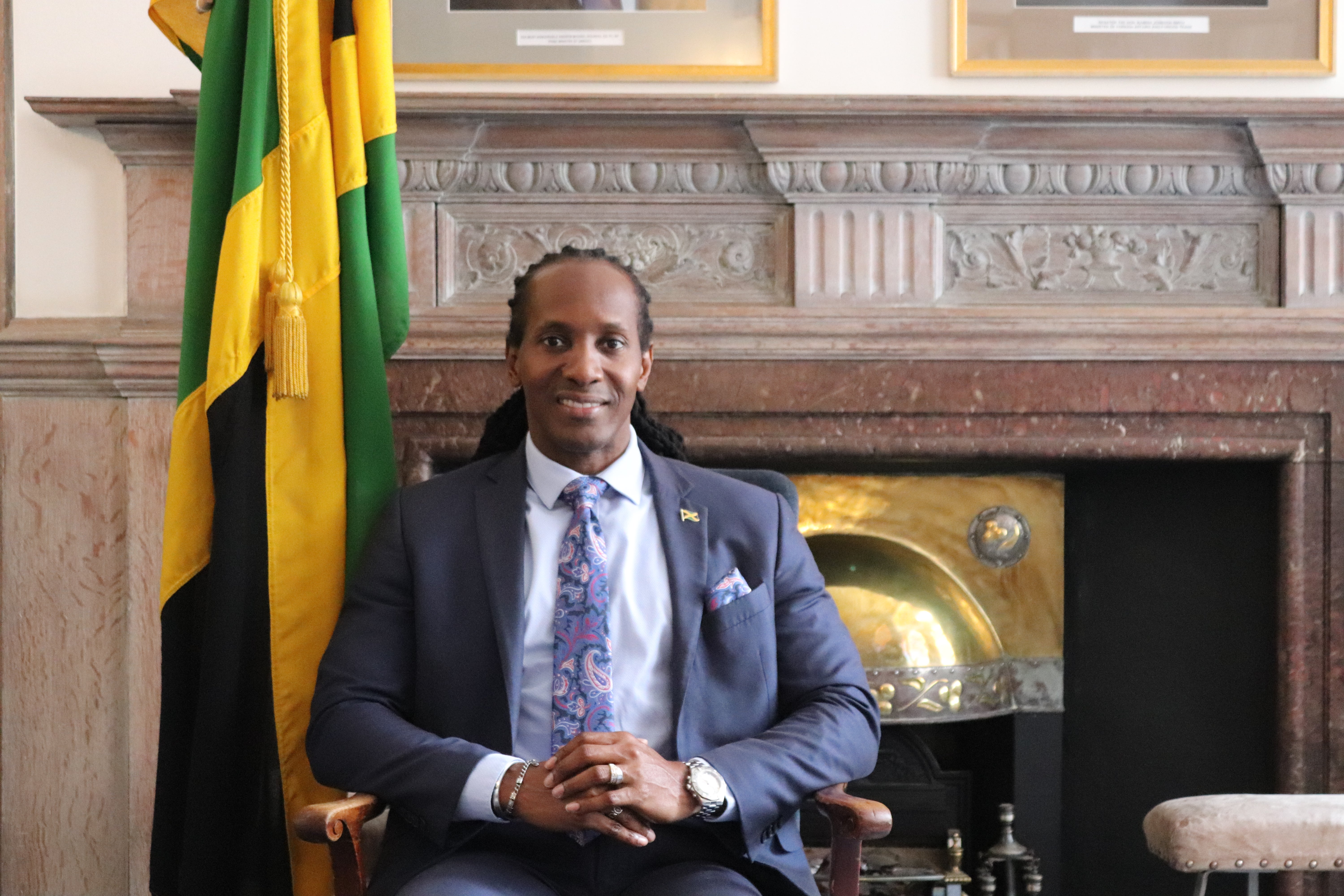 El miembro del Parlamento y Ministro de Estado Alandu Terrilongue dijo que la nación se estaba preparando para convertirse en una república después de más de 350 años de dominio colonial.