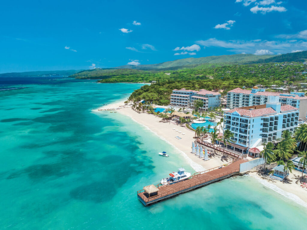 Un resort jamaicano busca cubrir un puesto de «crítico de cócteles».