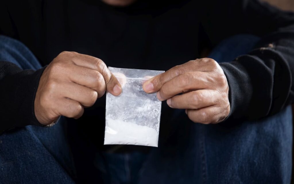 El abuso de drogas le cuesta al país millones por semana: estudio