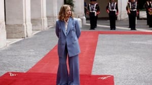 Periodista multado con 4,5 lakh de rupias por burlarse de la altura de la primera ministra italiana, Giorgia Meloni