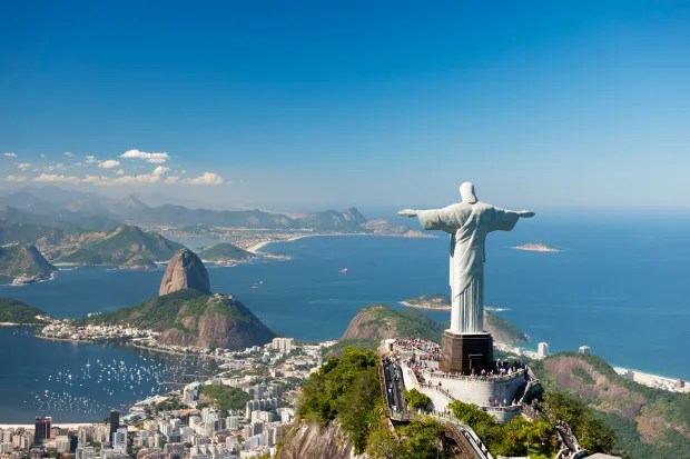 También visitó Brasil en barco en lugar de volar.