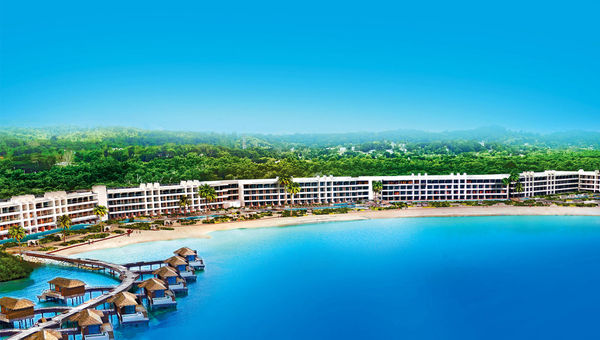 Princess abre complejos turísticos solo para adultos y para familias cerca de Negril: Travel Weekly