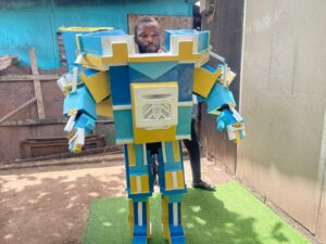 ‘Nací para ser científico’: el estafador de vertederos de Riverton inventa un robot