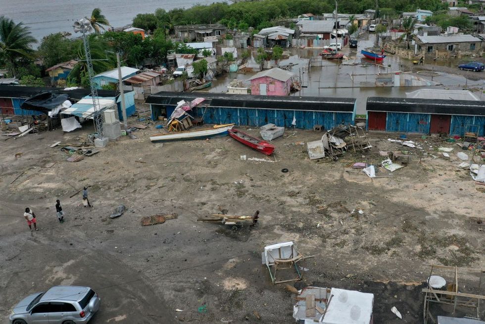 Los británicos en el Caribe corren el riesgo de contraer enfermedades tras el huracán Barrel.